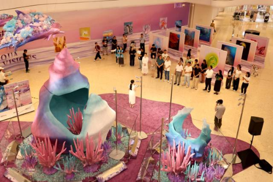 超现实海洋艺术展启幕,即日起至8月底,公众可前往沉浸式体验梦幻般的 超现实海洋艺术展启幕,即日起至8月底,公众可前往沉浸式体验梦幻般的